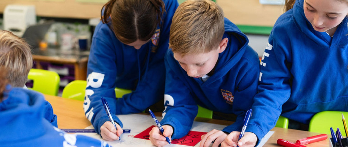 children writing